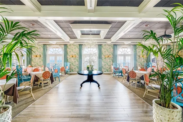 $355,000 | 1215 Winding Oaks Circle East, Unit 403, Vero Beach, FL 32963