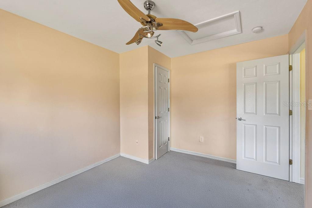 9590 Southwest 98th Avenue Gainesville, FL 32608 - Photo 18 of 25 a view of an empty room