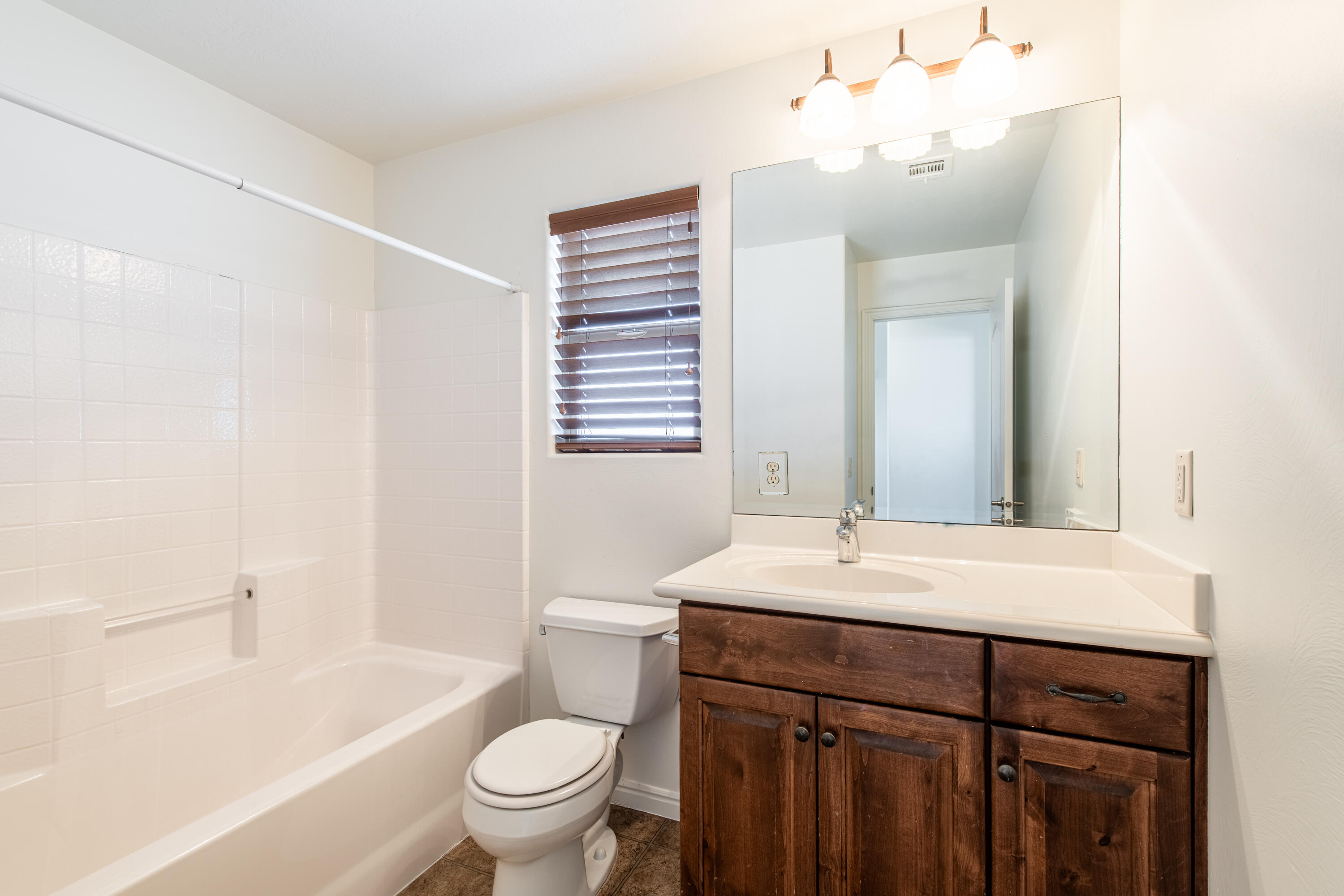 2183 West 1270 North St. George, UT 84770 - Photo 16 of 23 Bath #2