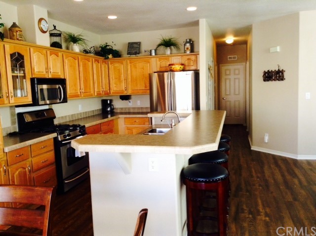 1133 Marina Drive Needles, CA 92363 - Photo 8 of 23 KITCHEN