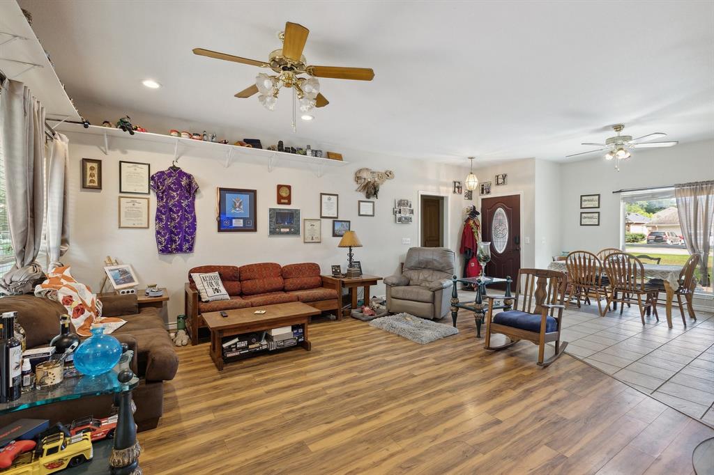 118 Cagle Quinlan, TX 75474 - Photo 9 of 23 a living room with furniture and wooden floor