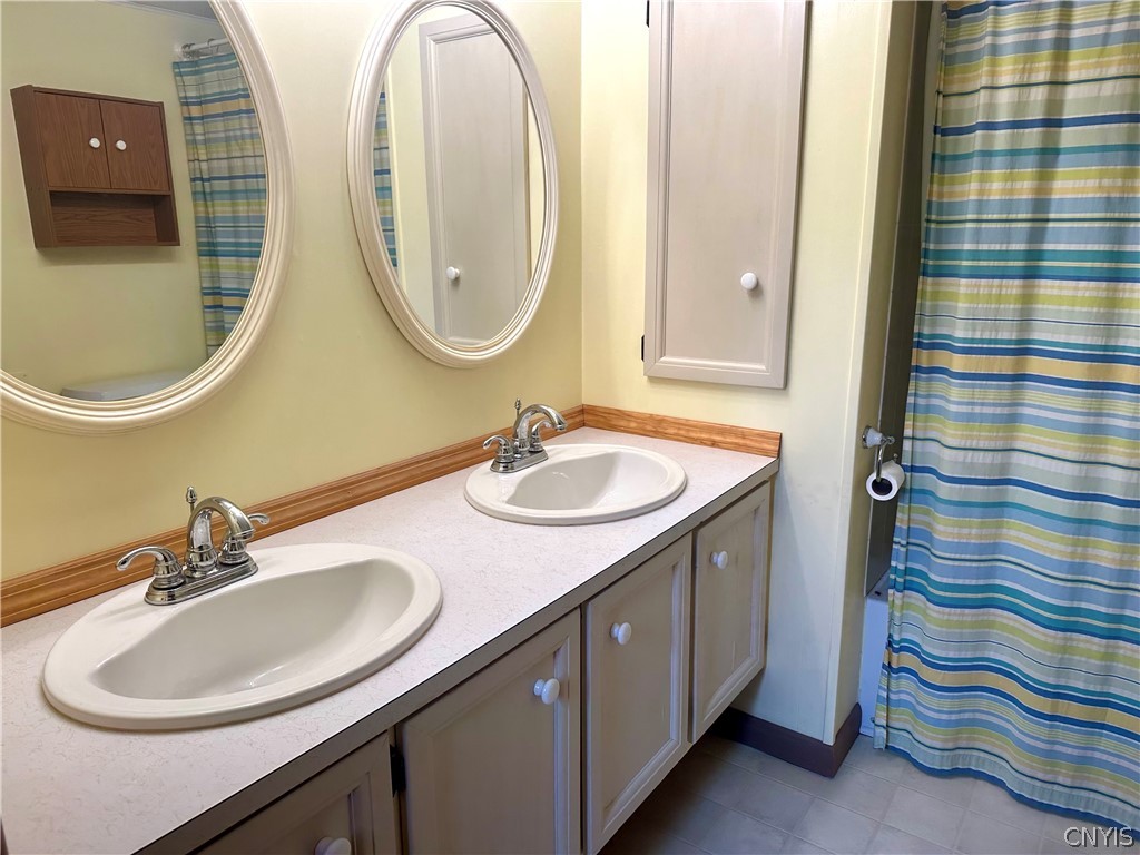 962 County Rte 29 Scriba, NY 13126 - Photo 18 of 29 Bathroom