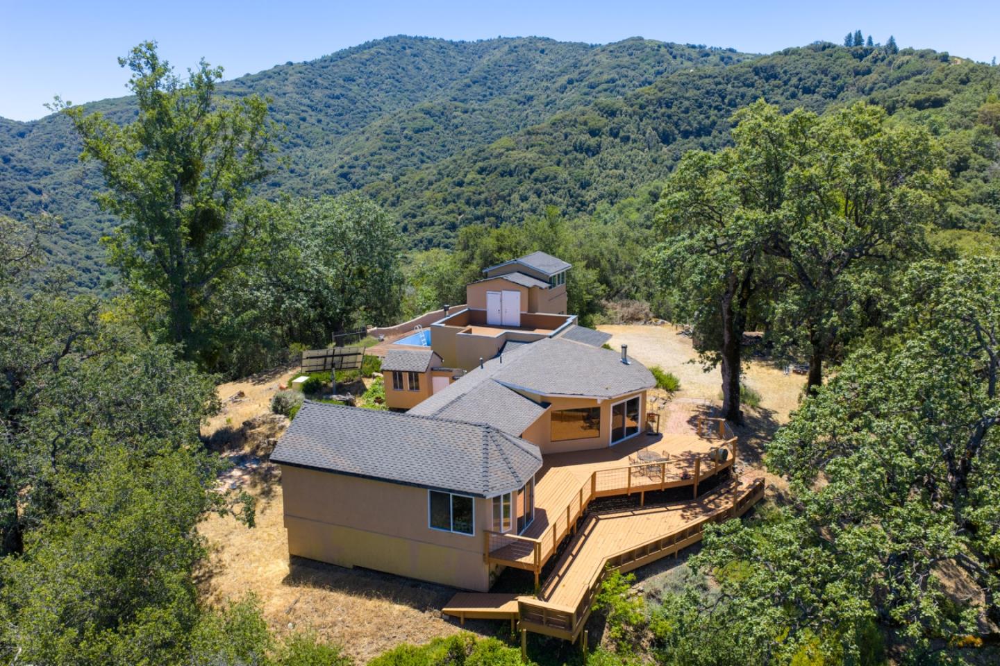 39700 Laurel Springs Road Carmel Valley, CA 93924 - Photo 3 of 52
