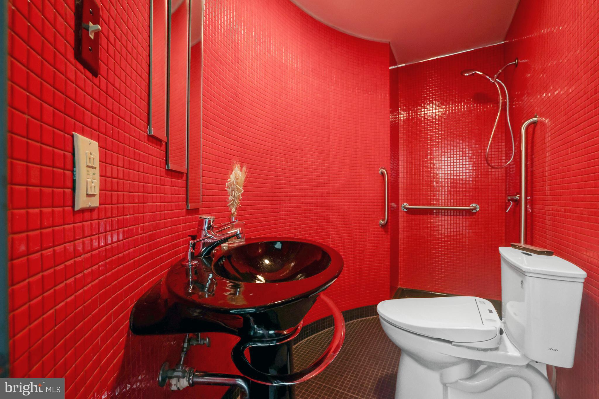 1452 Foxhall Road Northwest Washington, DC 20007 - Photo 19 of 72 First level bathroom