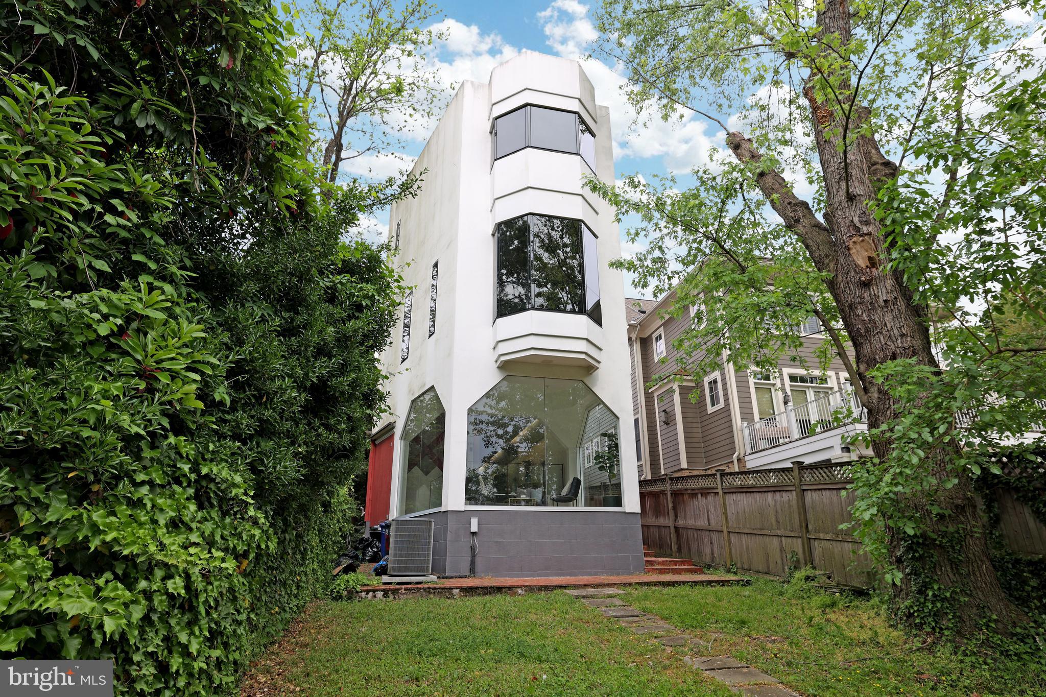 1452 Foxhall Road Northwest Washington, DC 20007 - Photo 2 of 72 Back