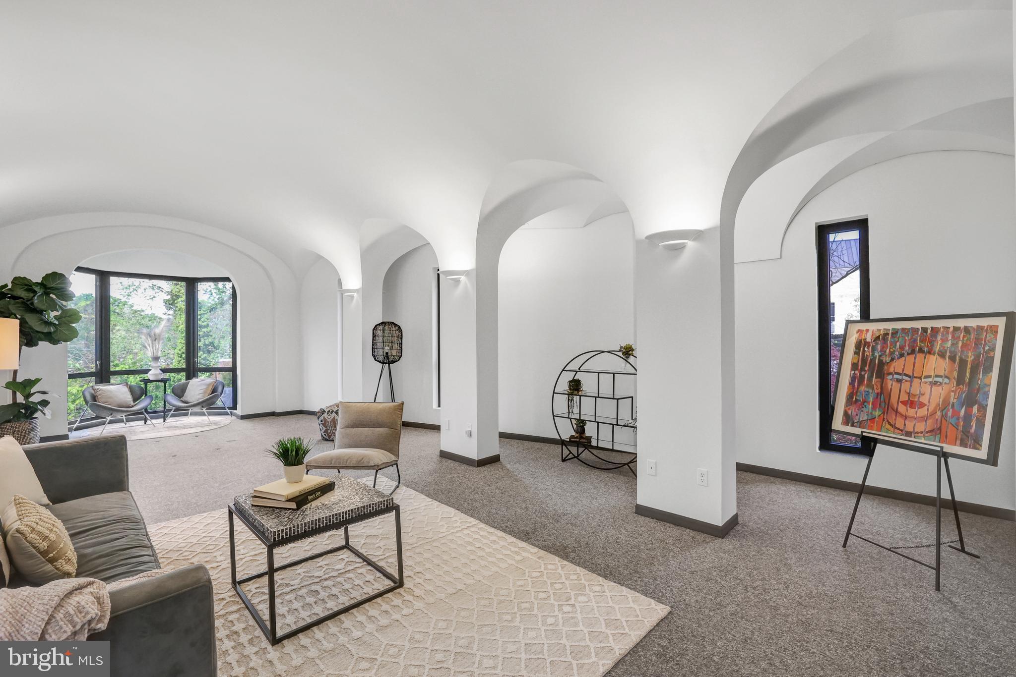 1452 Foxhall Road Northwest Washington, DC 20007 - Photo 28 of 72 Living Room