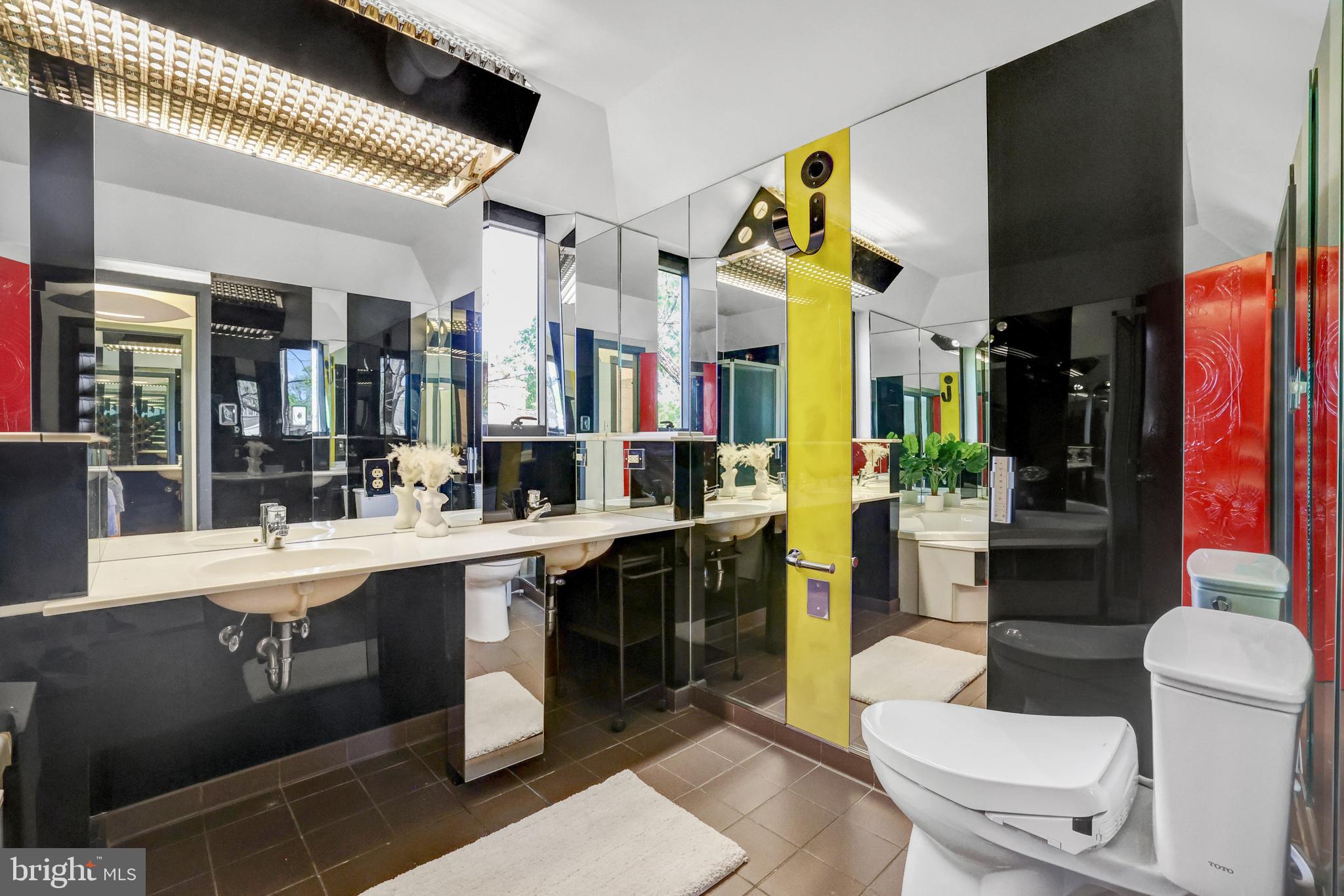 1452 Foxhall Road Northwest Washington, DC 20007 - Photo 51 of 72 Primary Suite bath