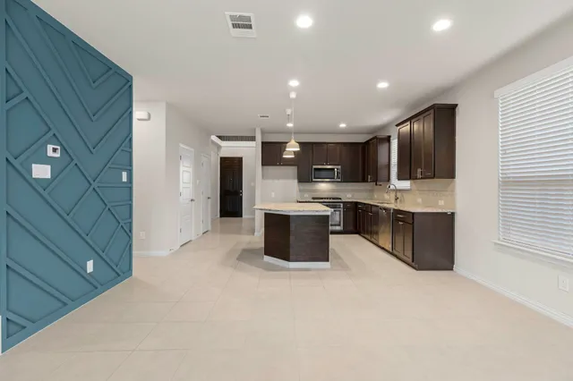 $2,600 | 22025 Abigail Way, Pflugerville, TX 78660