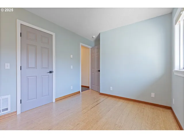 $618,000 | 180 Southeast Highway 101, Unit 17, Lincoln City, OR 97367