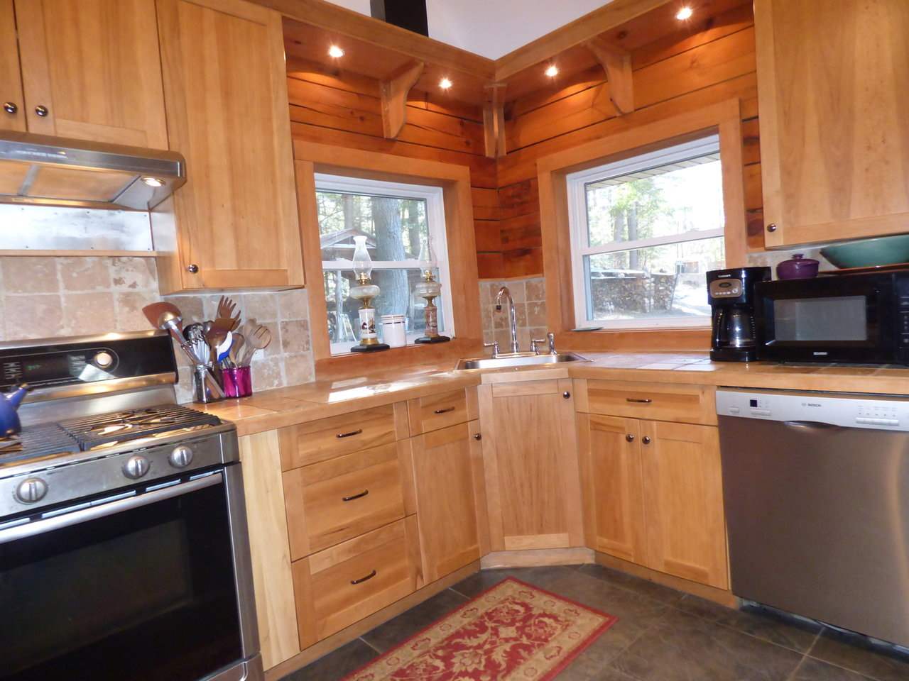 1079 Pond Brook Road Hinesburg, VT 05461 - Photo 7 of 34