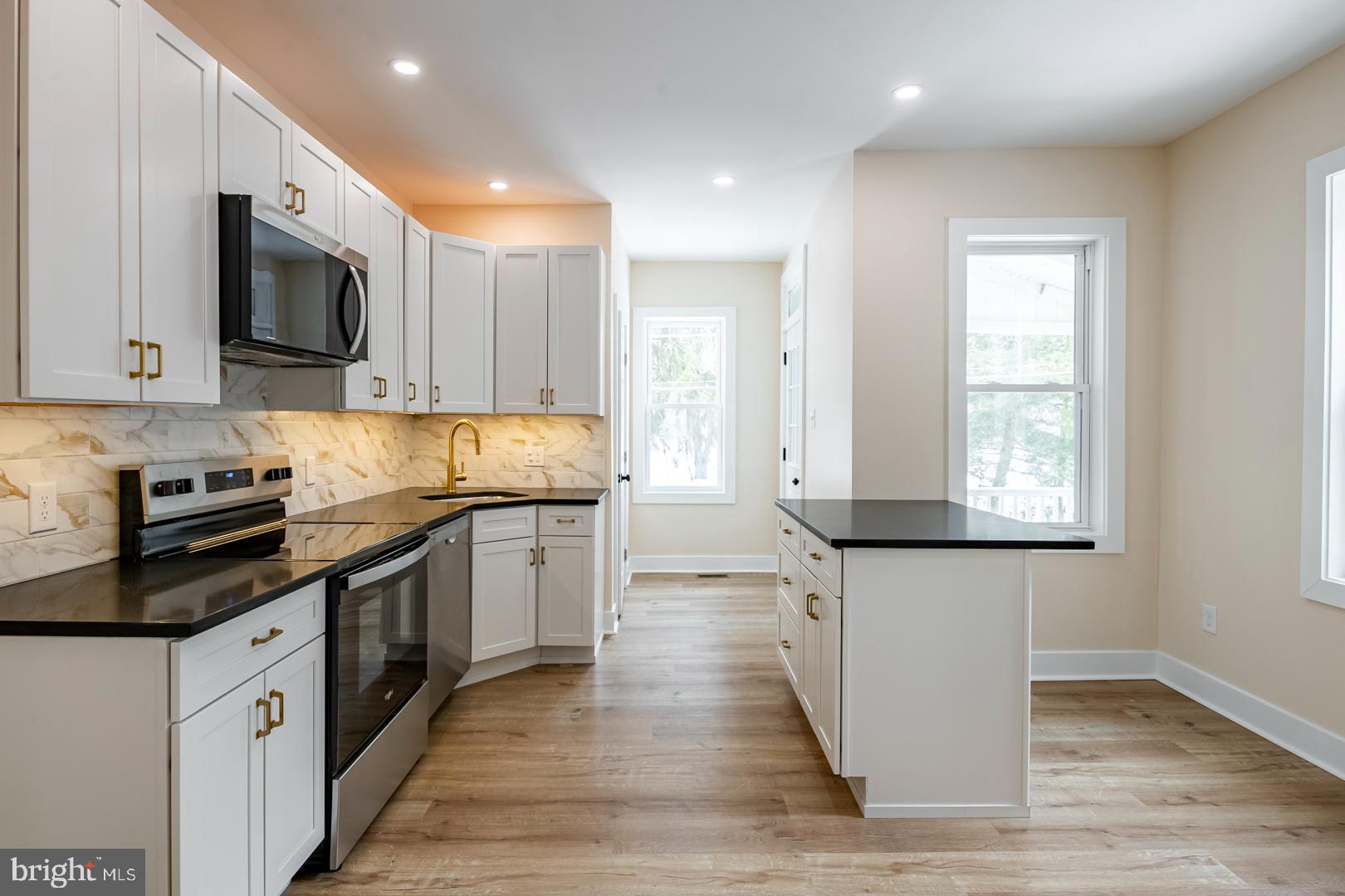 221 Garfield Road Bernville, PA 19506 - Photo 7 of 23