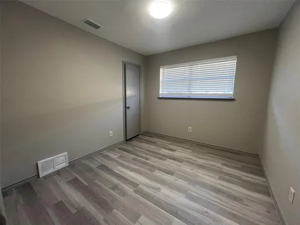 $1,650 | 826 Skyline Drive, Duncanville, TX 75116