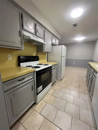 $1,650 | 826 Skyline Drive, Duncanville, TX 75116