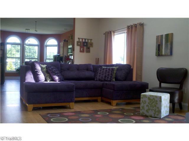 7914 Highfill Road Summerfield, NC 27358 - Photo 2 of 6 Living Room.
