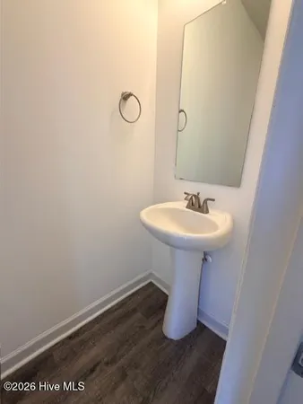 $1,800 | 404 Vandemere Court, Holly Ridge, NC 28445