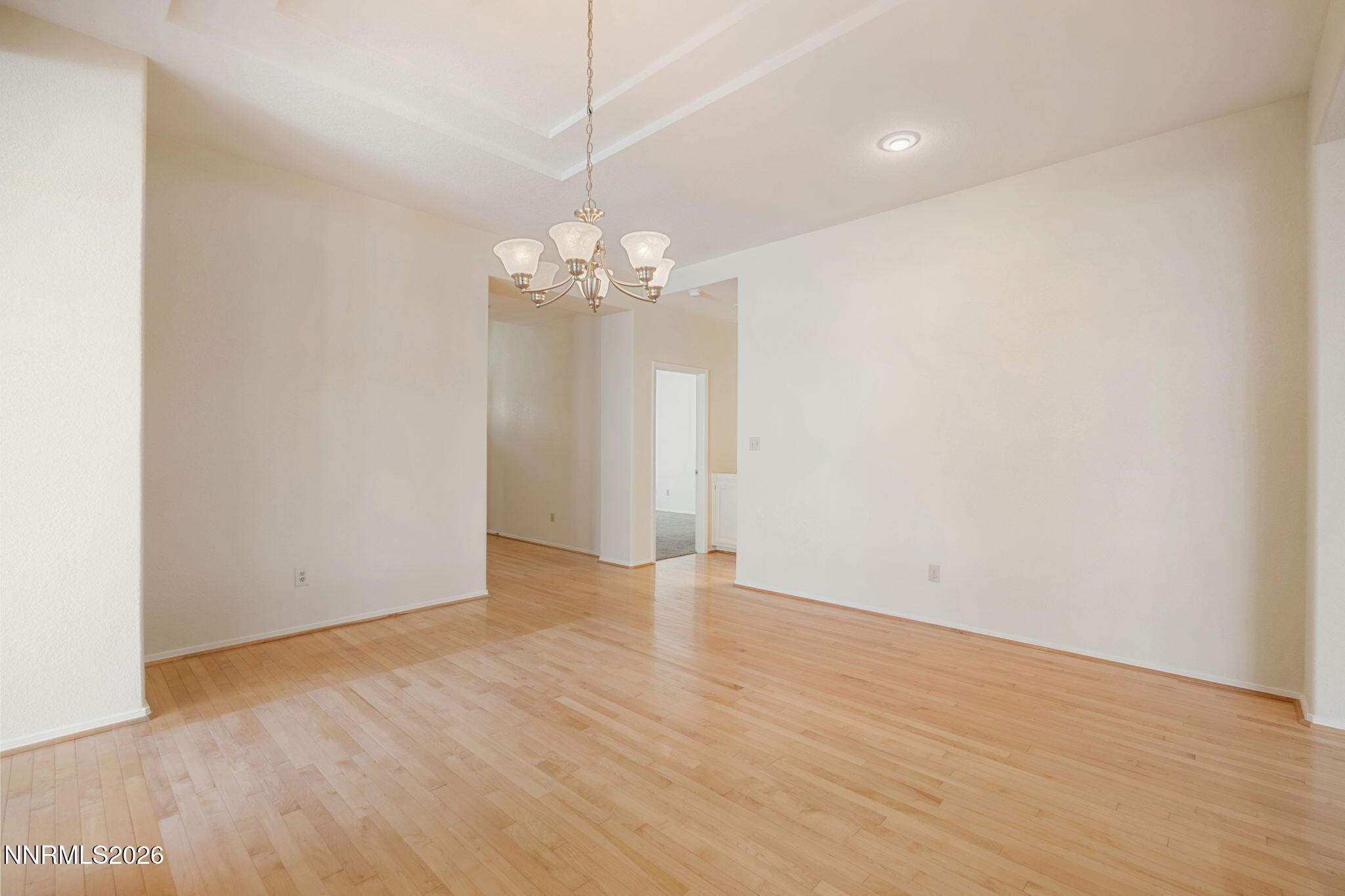 4005 Nemaha Creek Court Reno, NV 89519 - Photo 4 of 32 6-web-or-mls-DSC09851