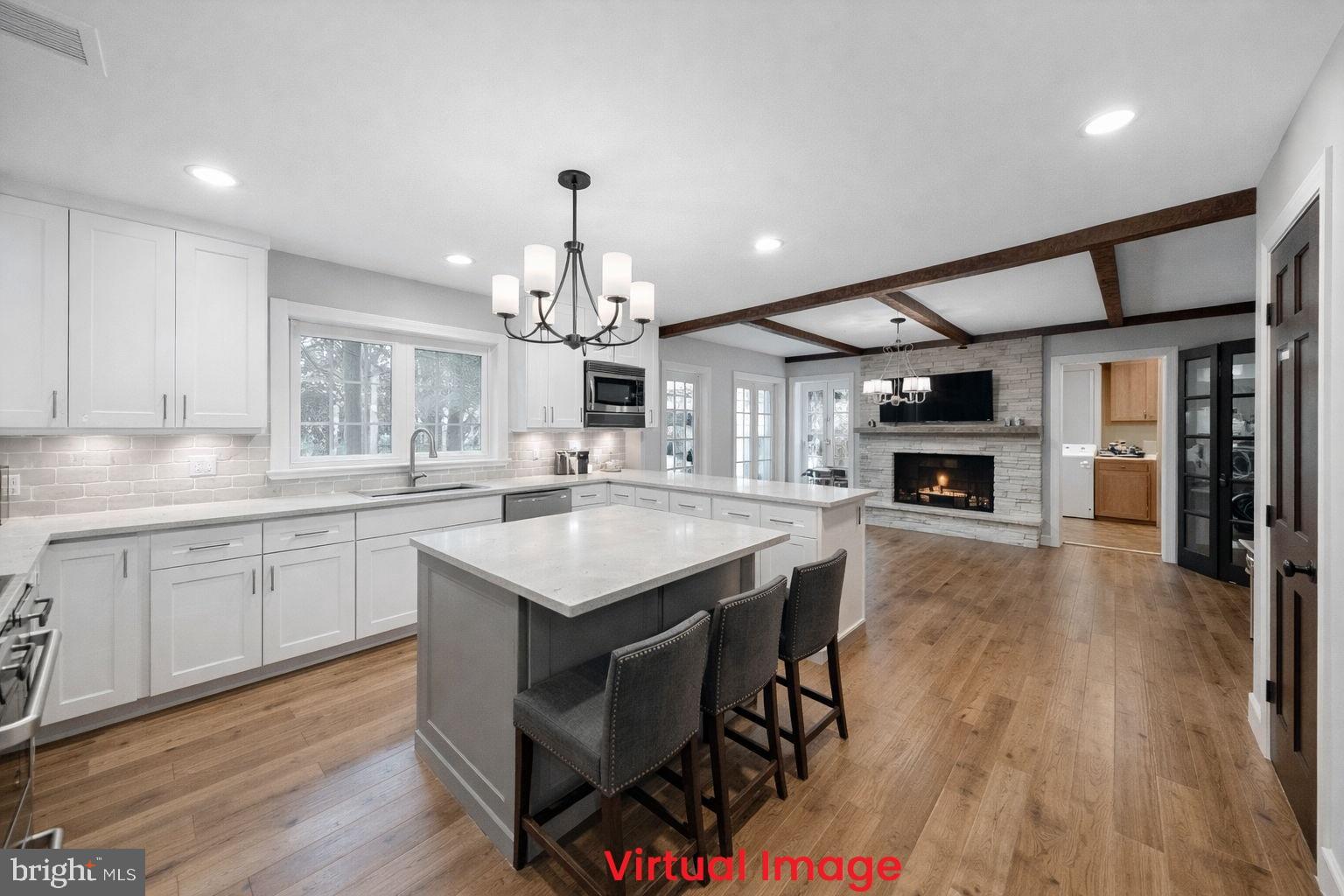 402 Main Street Manalapan, NJ 07726 - Photo 14 of 44 Virtual Image