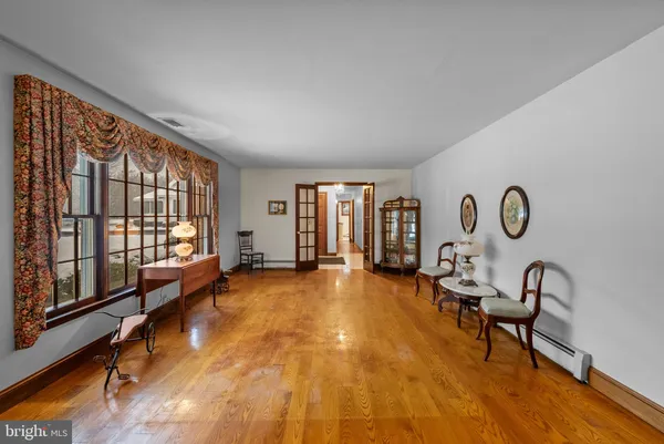 $789,000 | 402 Main Street, Manalapan, NJ 07726