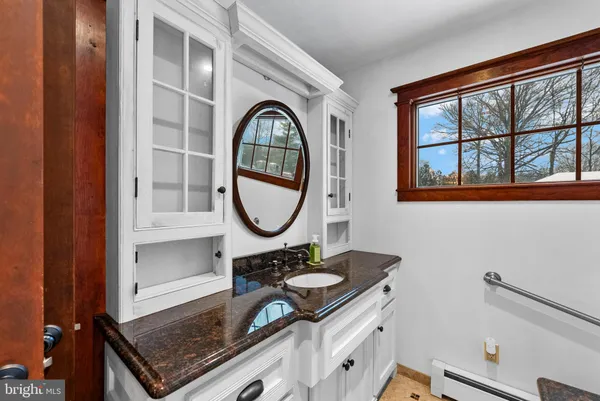 $789,000 | 402 Main Street, Manalapan, NJ 07726