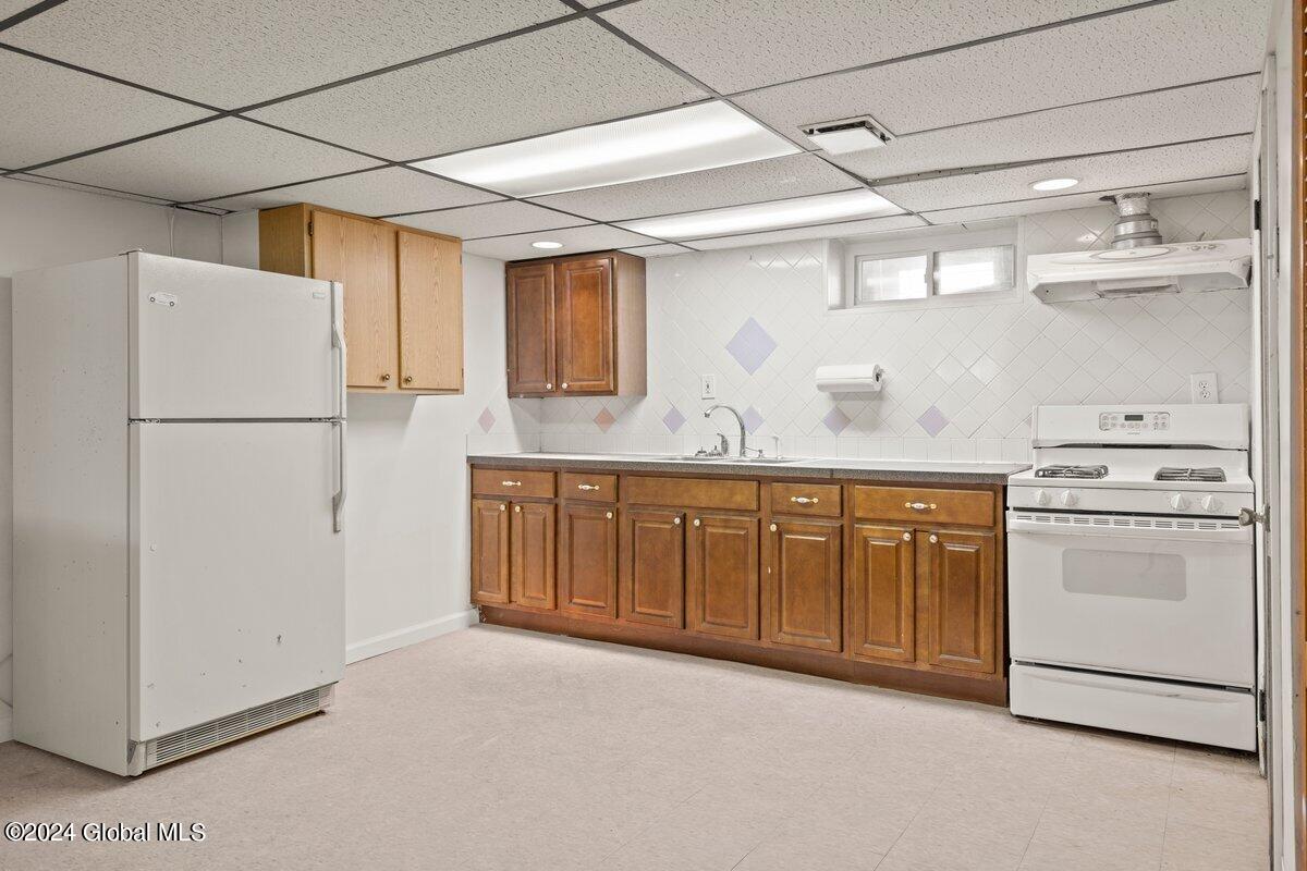 179 Russell Road Albany, NY 12203 - Photo 14 of 21 179 13