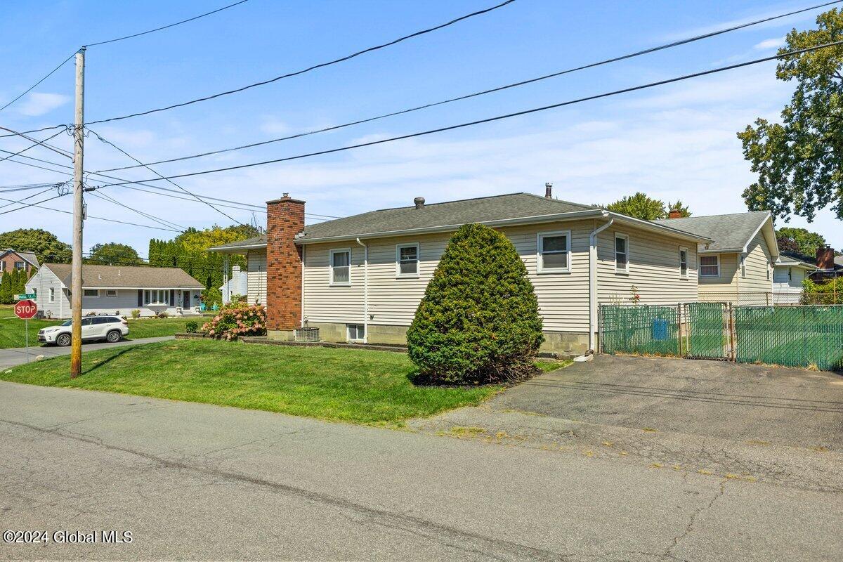 179 Russell Road Albany, NY 12203 - Photo 18 of 21 179 17