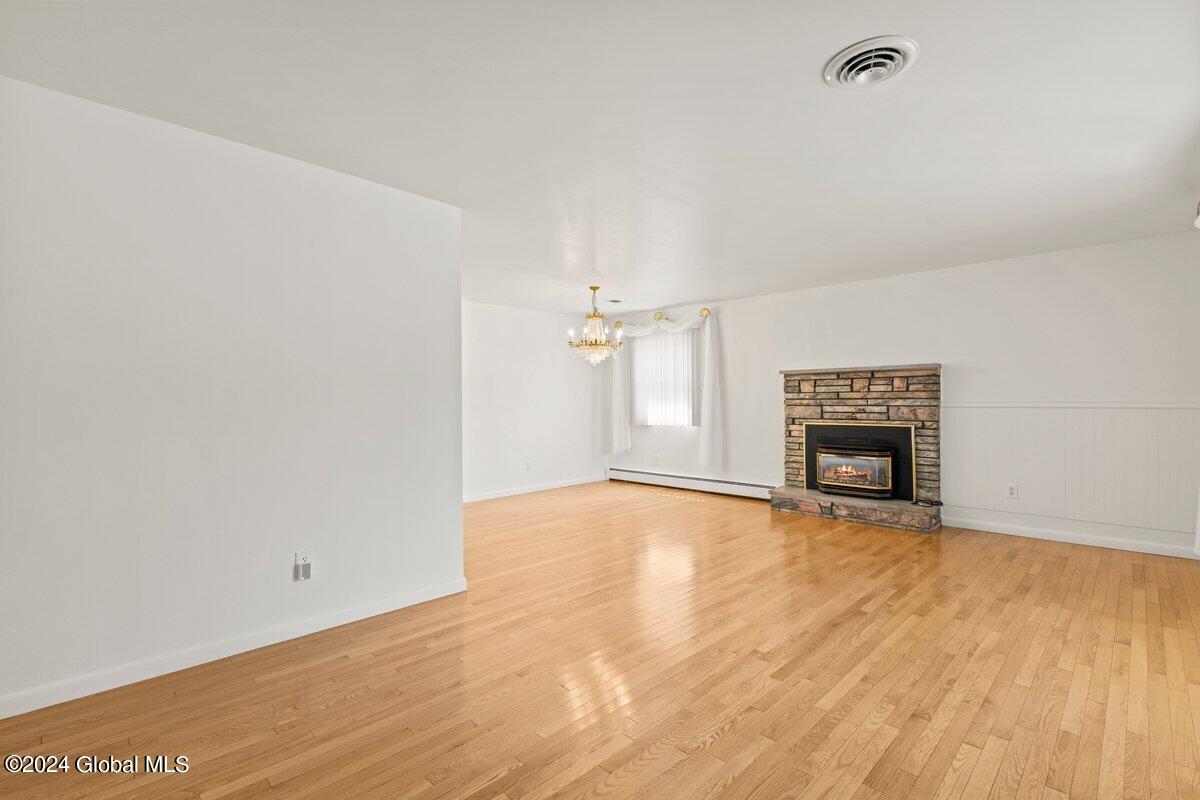 179 Russell Road Albany, NY 12203 - Photo 3 of 21 179 11