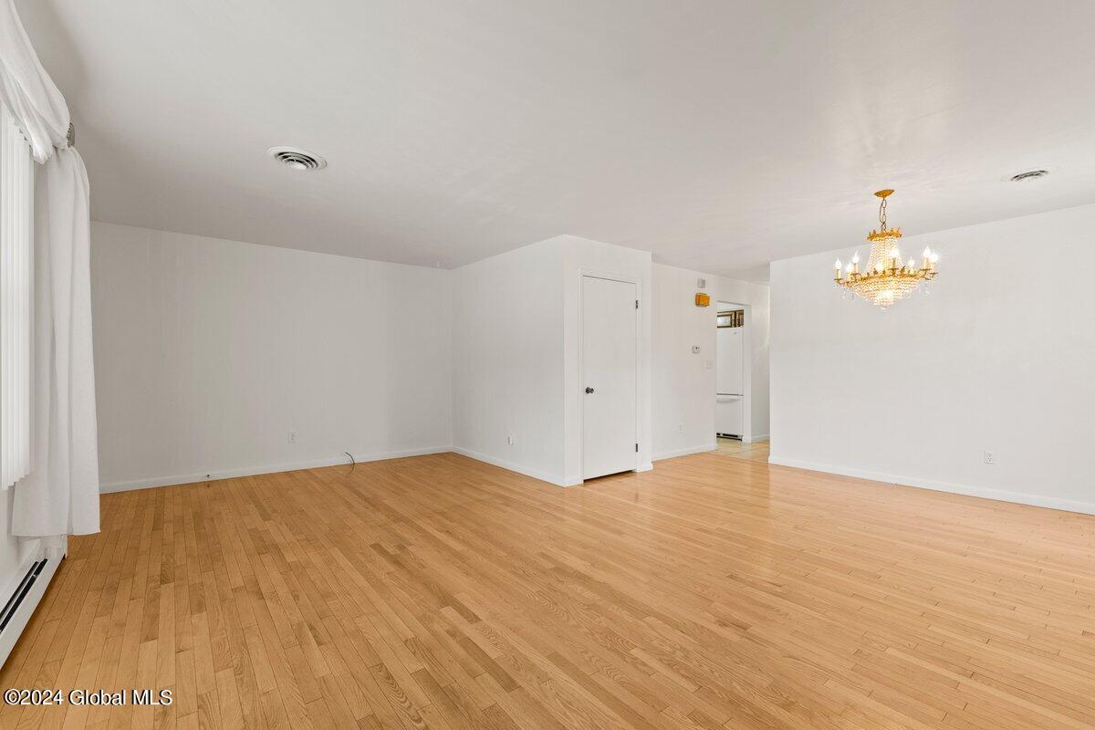 179 Russell Road Albany, NY 12203 - Photo 6 of 21 179 6