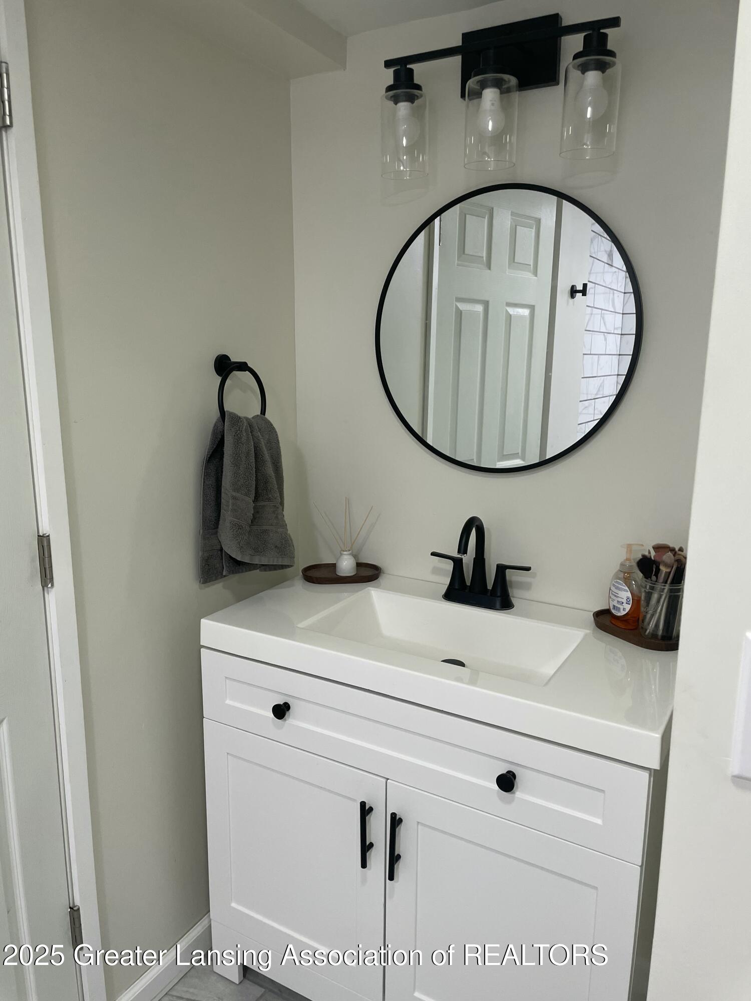 426 South Main Street Fowler, MI 48835 - Photo 14 of 36 Full Bath