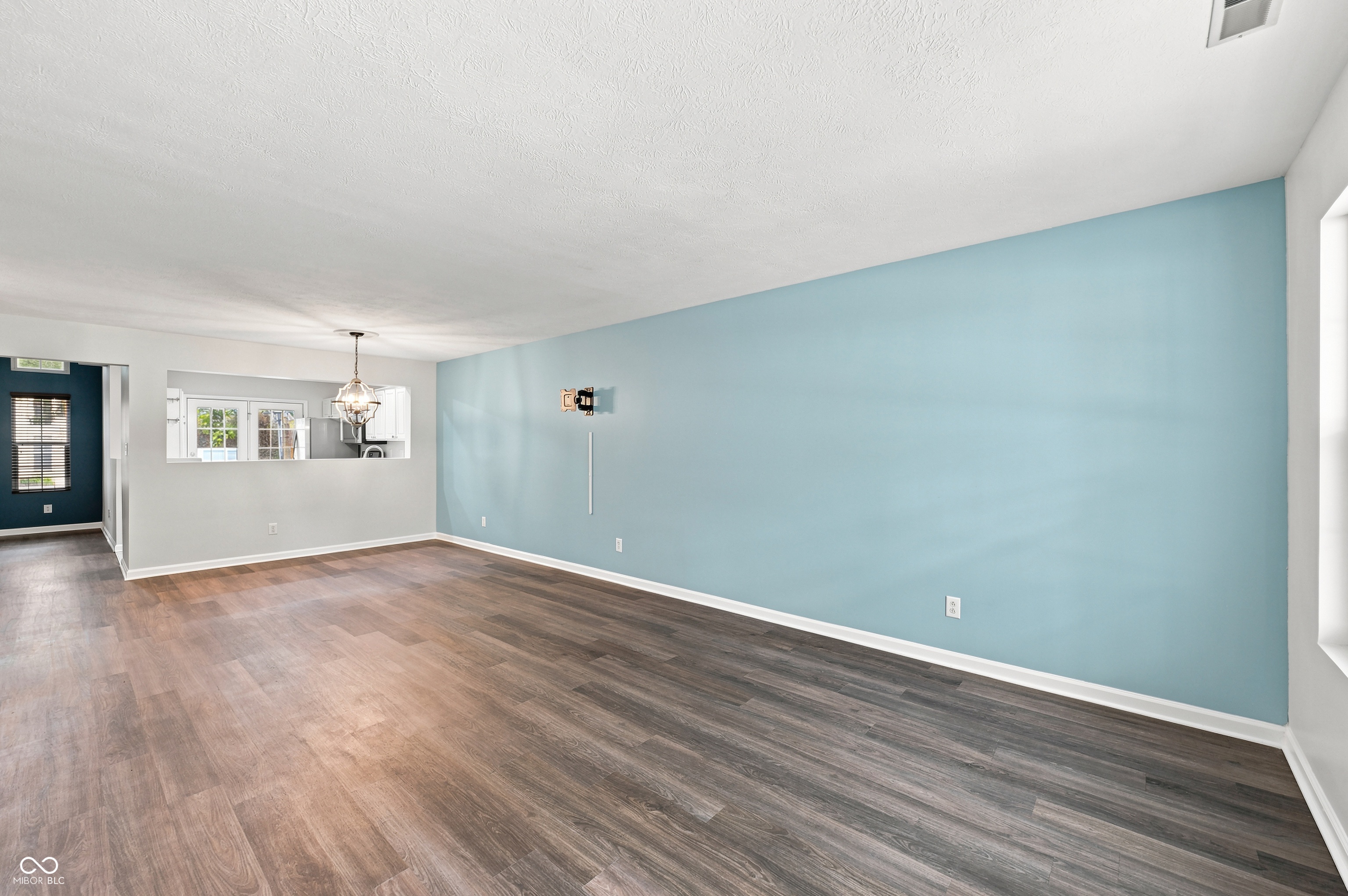 12673 Ladson Street Fishers, IN 46038 - Photo 4 of 43