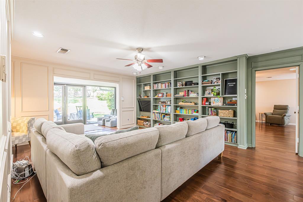 18 Crosslands Road Benbrook, TX 76132 - Photo 20 of 39