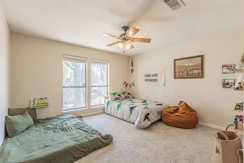 $687,000 | 18 Crosslands Road, Benbrook, TX 76132