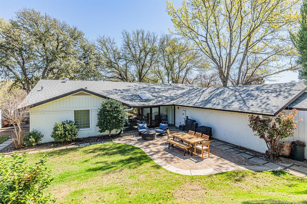 18 Crosslands Road Benbrook, TX 76132 - Photo 36 of 39