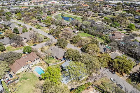 $687,000 | 18 Crosslands Road, Benbrook, TX 76132