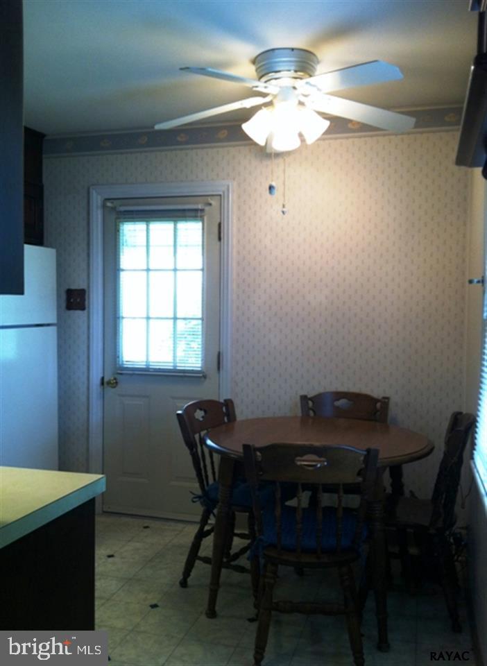 409 Maple Street Manchester, PA 17345 - Photo 17 of 35 Gallery Image 17