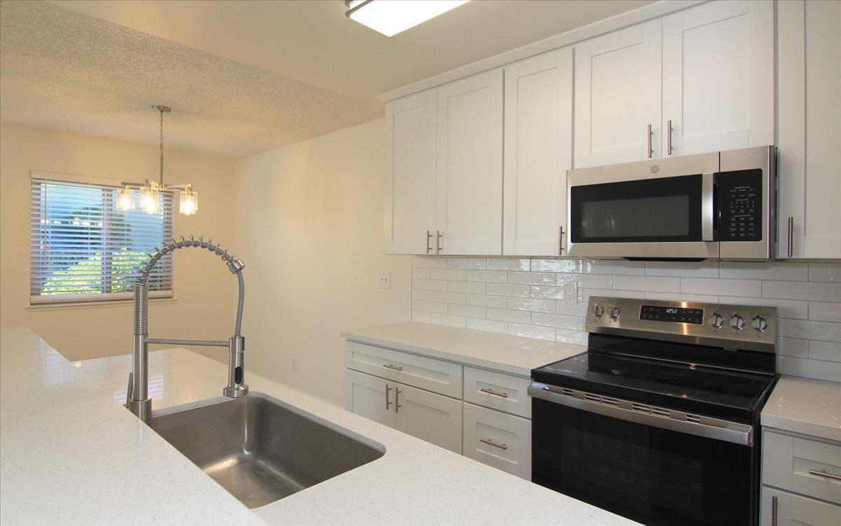 4435 Diamond Street, Unit 2 Capitola, CA 95010 - Photo 2 of 18