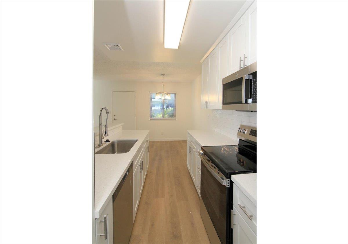 4435 Diamond Street, Unit 2 Capitola, CA 95010 - Photo 4 of 18