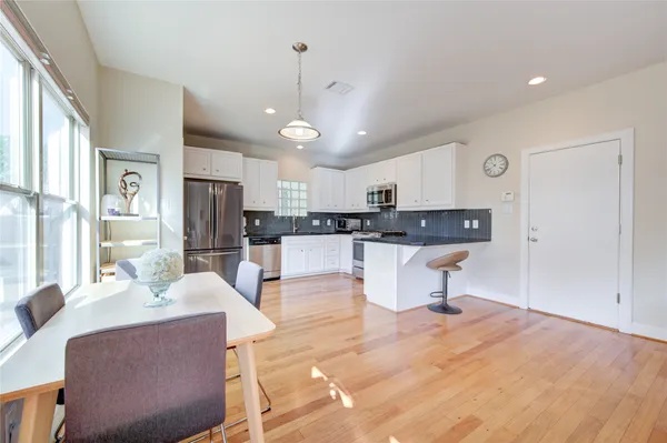 $1,999 | 3707 Main Poplar Drive, Houston, TX 77025