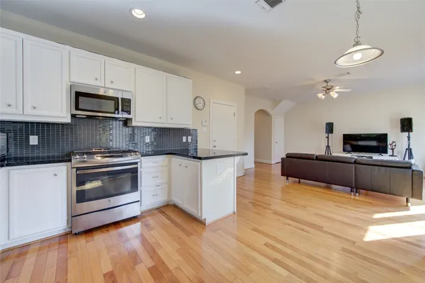 $1,999 | 3707 Main Poplar Drive, Houston, TX 77025