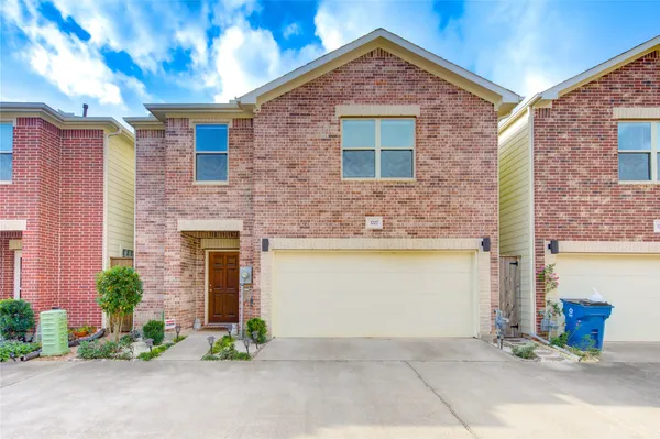 $1,999 | 3707 Main Poplar Drive, Houston, TX 77025