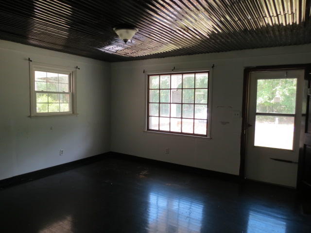 727 County Rd S-18-246 Dorchester, SC 29437 - Photo 4 of 12 IMG_0073
