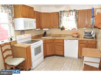 133 Wood Road Springfield, PA 19064 - Photo 4 of 12 Kitchen