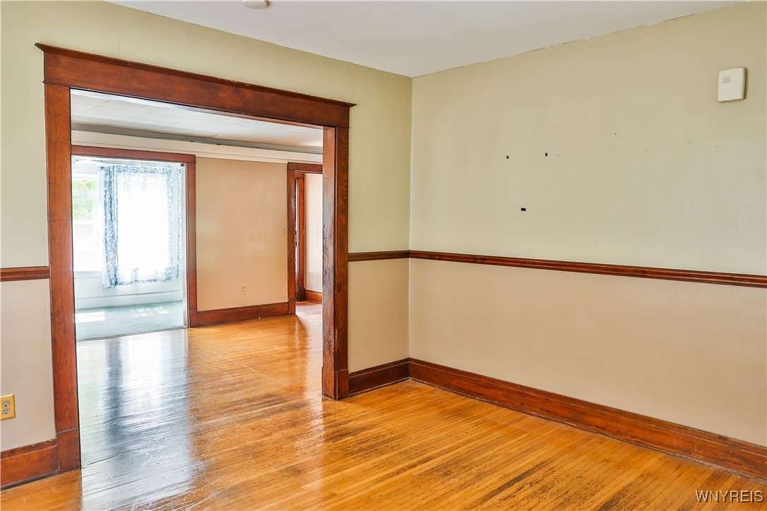 148 Nassau Avenue Tonawanda Town, NY 14217 - Photo 7 of 40