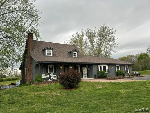 $785,000 | 21069 Colony Church Road, Farmington, MO 63640