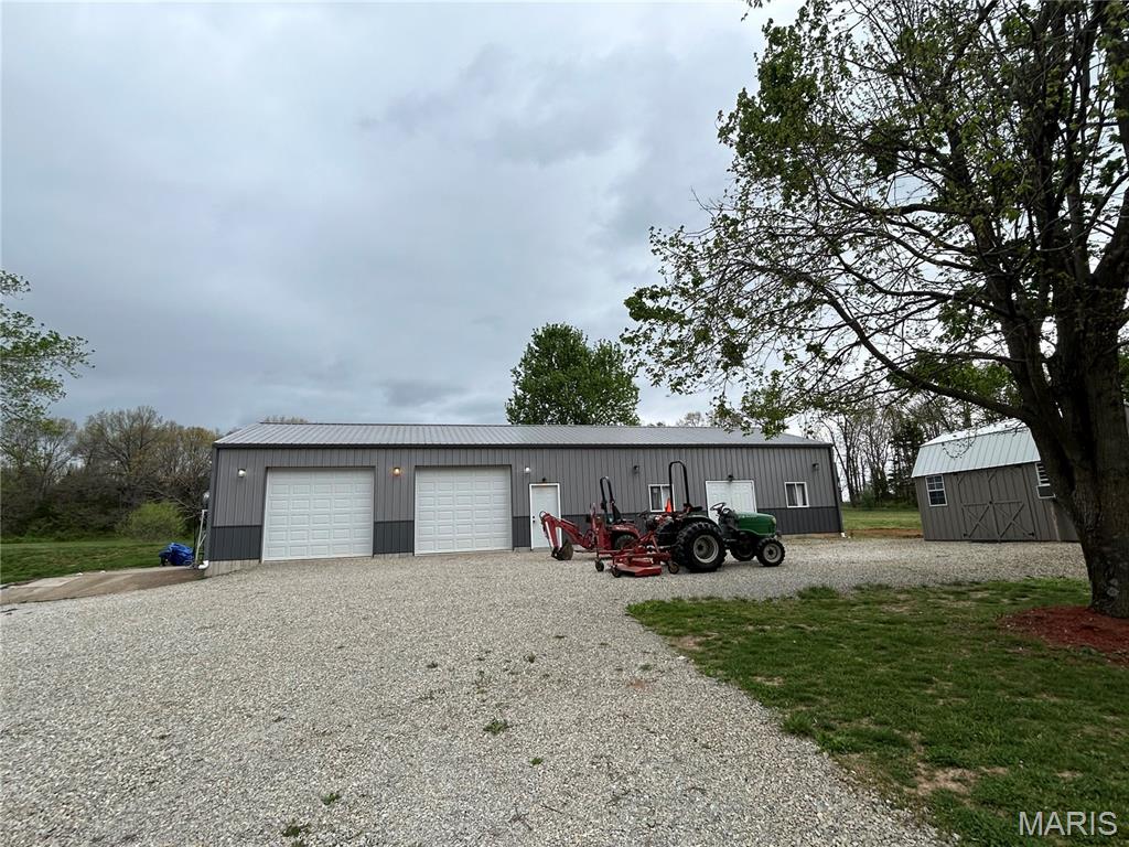 21069 Colony Church Road Farmington, MO 63640 - Photo 8 of 9