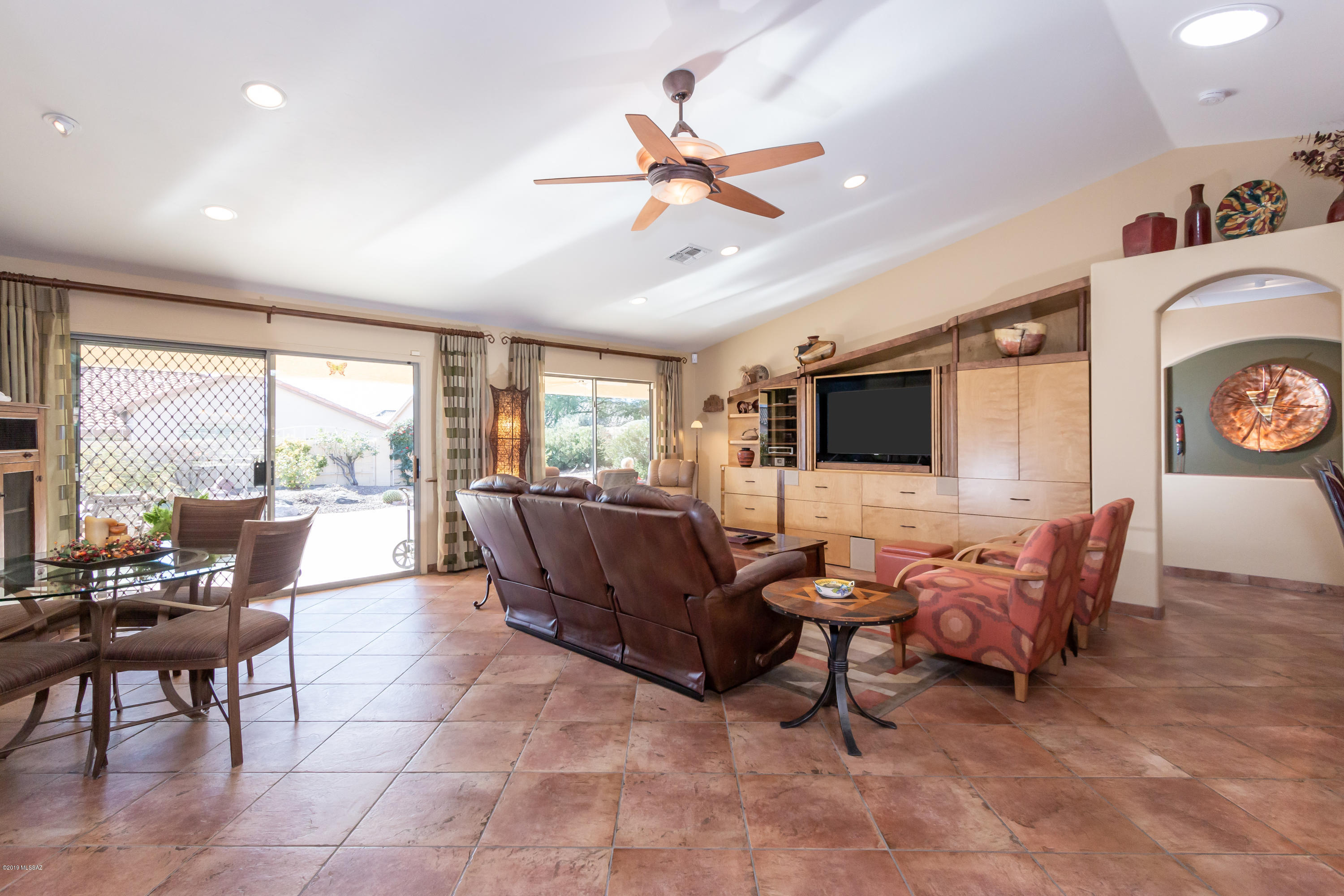 62085 East Northwood Road Tucson, AZ 85739 - Photo 7 of 42
