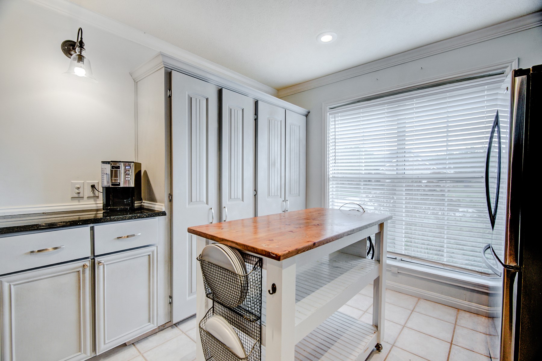 3970 Inverness Drive Beaumont, TX 77707 - Photo 8 of 34