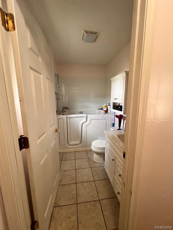 320 Roller Way Mayville, MI 48744 - Photo 15 of 36