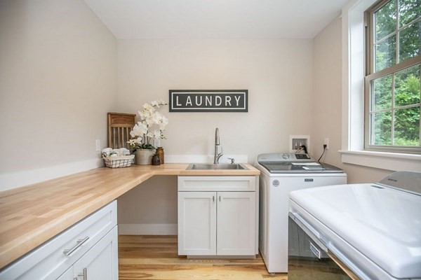 66 Butternut Road Westfield, MA 01085 - Photo 12 of 42 Gallery Image 12