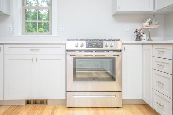 66 Butternut Road Westfield, MA 01085 - Photo 5 of 42 Gallery Image 5