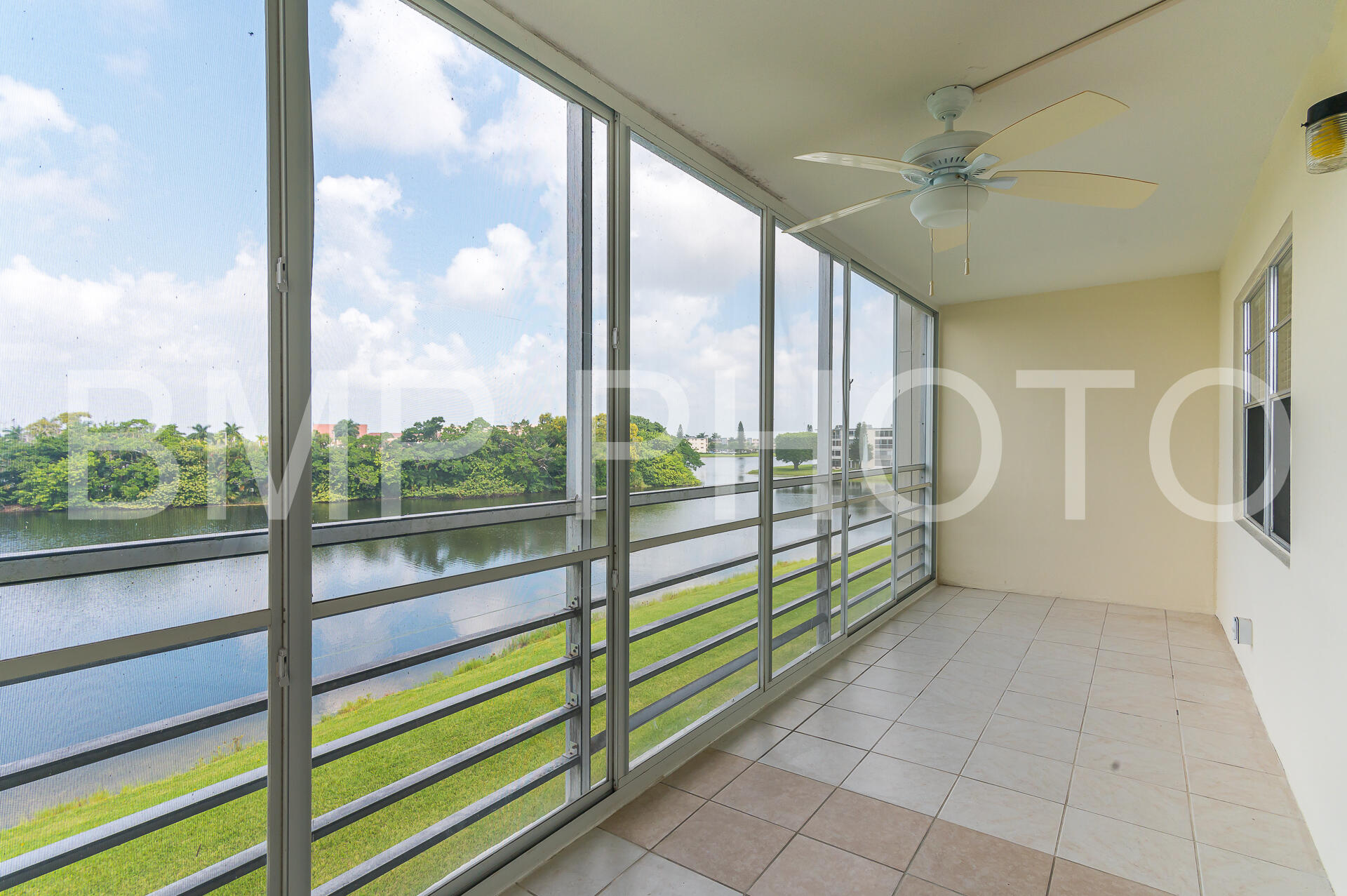 3053 Ainslie Drive Boca Raton, FL 33434 - Photo 3 of 15 photo-3